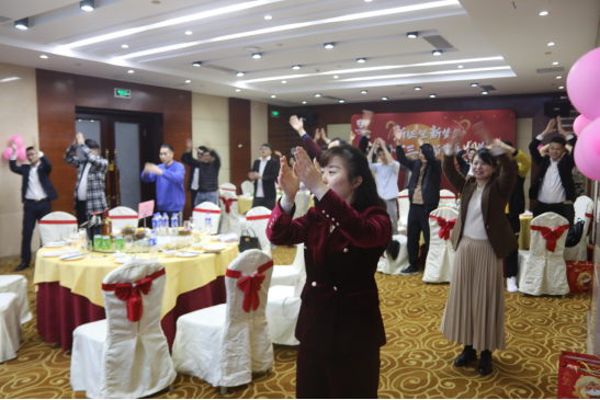 共庆吉年，共扬风帆| 斯必得公司2022迎春年会隆重举办